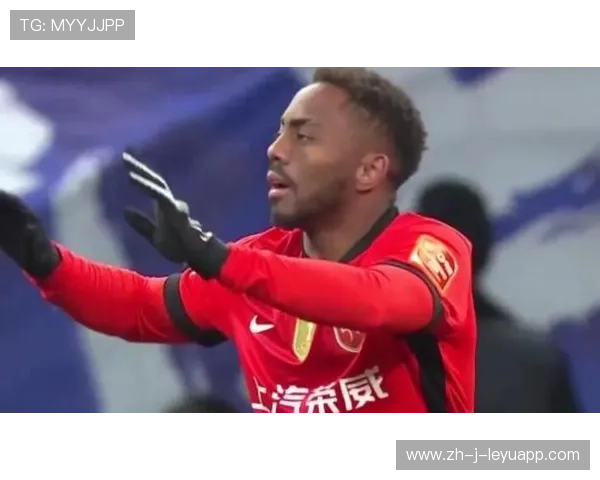 上海海港外援组合持续表现强劲，卫冕目标无可阻挡