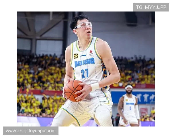 北京首钢周琦续约与球队规划受关注：新篇章的开启与未来展望